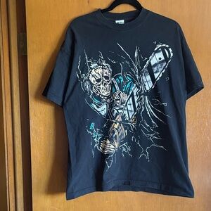 Men's Black Short-Sleeve Graphic Tee with Chainsaw Skull Print